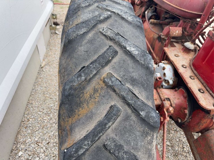 farmall-super-h-image-13