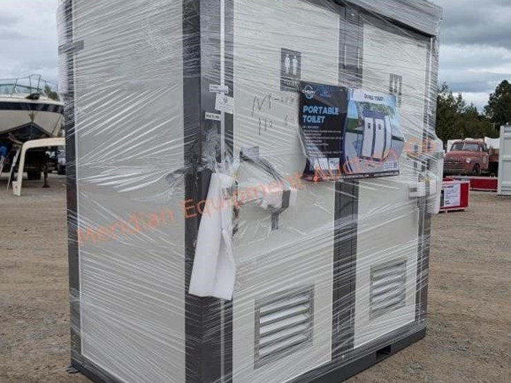 bastone-2-stall-portable-toilets--never-used-image-2