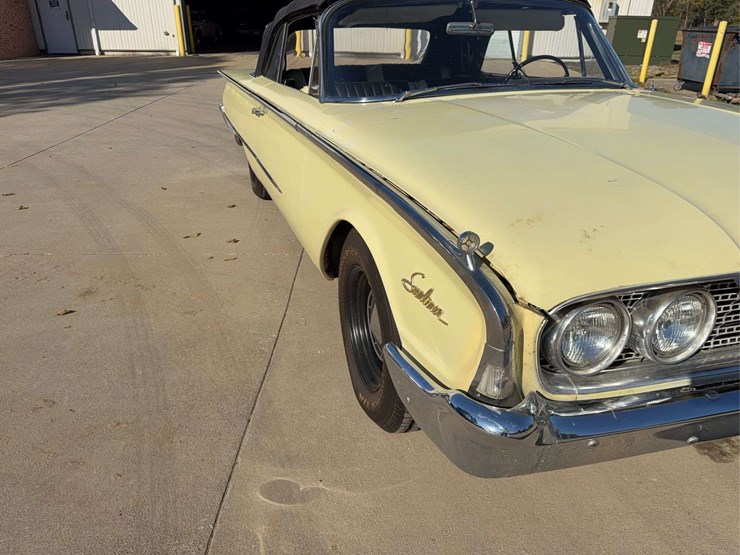 1960-ford-sunliner-image-12