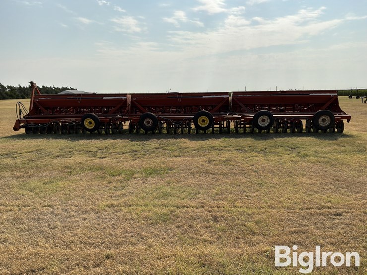 1994-international-7100-hoe-drills-w/transport-image-6