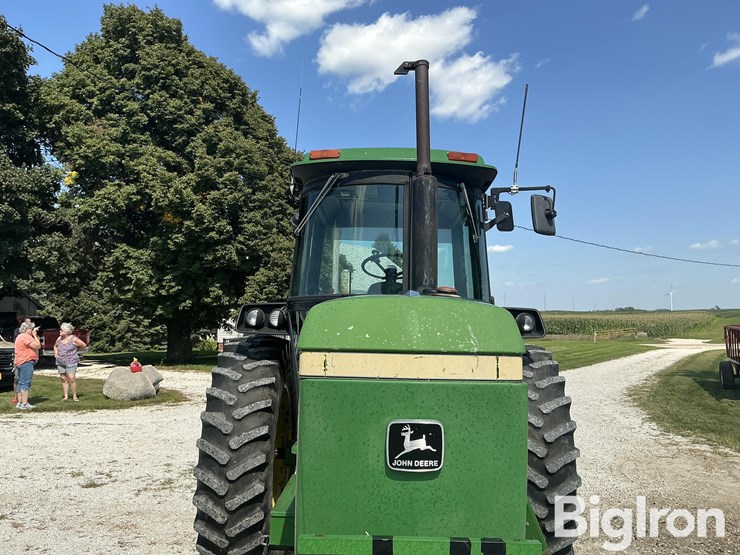 1981-john-deere-4240-2wd-tractor-image-10