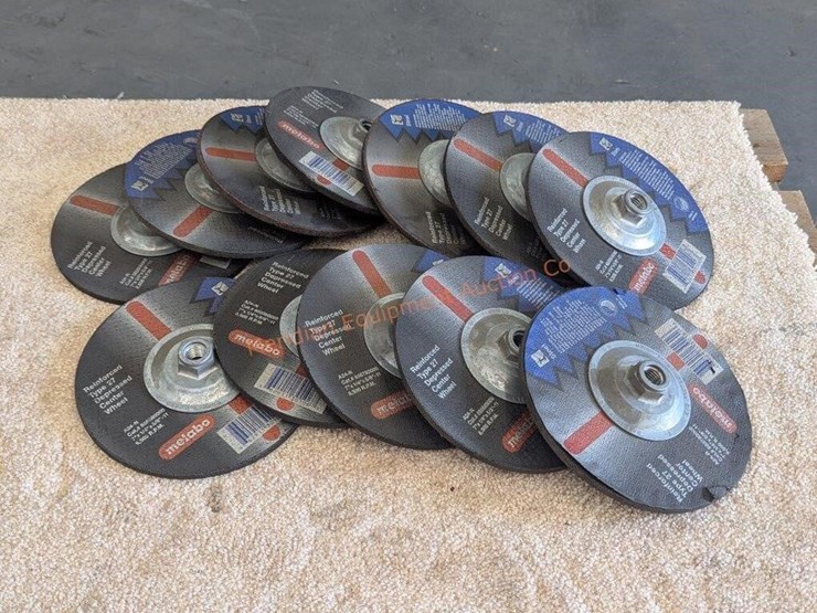 assorted-abrasive-discs-&-blades-image-8