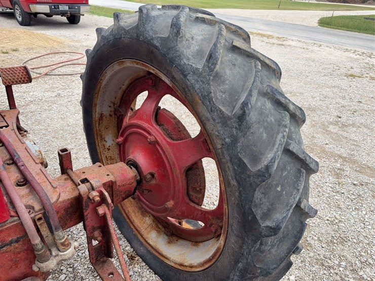 farmall-super-h-image-12