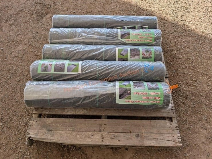 5--rolls-landscape-fabric-6'x300'-image-1