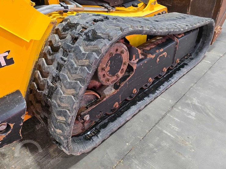 2020-jcb-300t-image-31