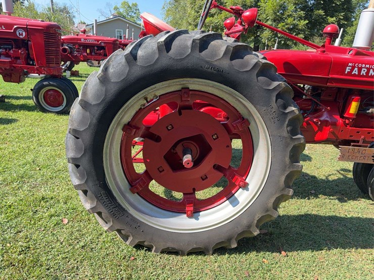 1940-farmall-h-image-21