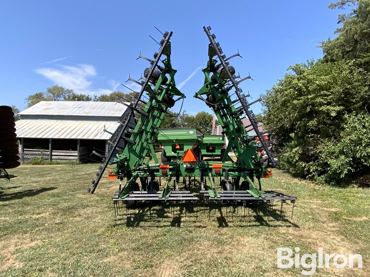 john-deere-980-32'-field-cultivator-image-6