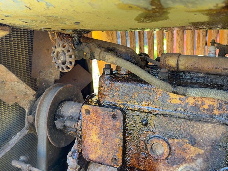 caterpillar-ten-image-51