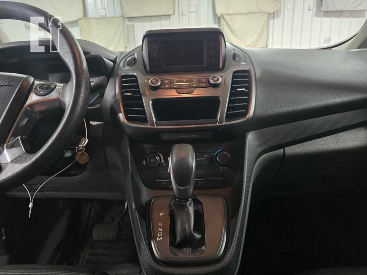 2019-ford-transit-connect-image-13