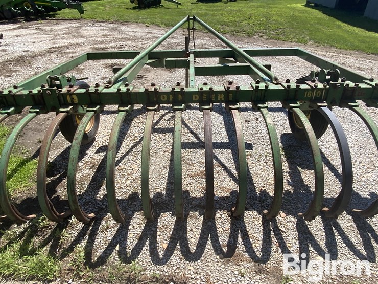 john-deere-e1600-3-pt-10'-stick/root-rake-image-14