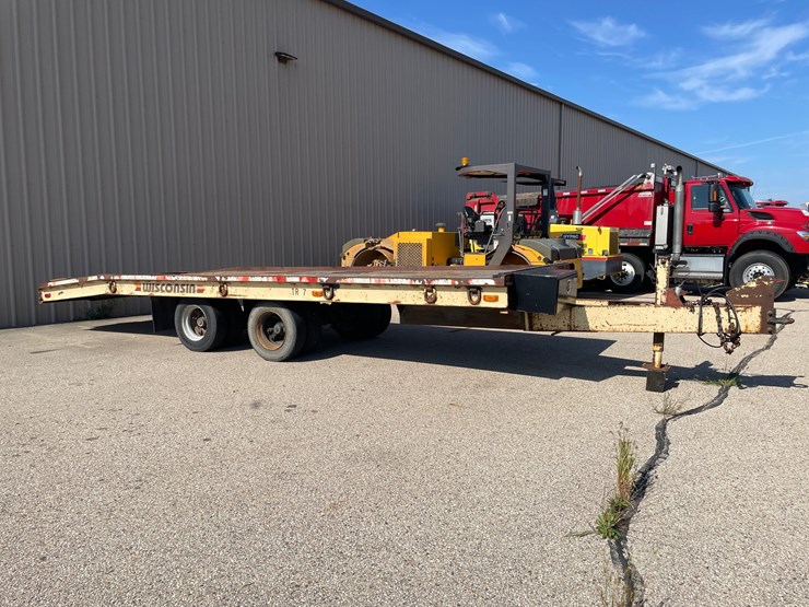 #1510-•-1992-24'-wisconsin-16-ton-tilt-bed-trailer-(has-wi-title)-image-5