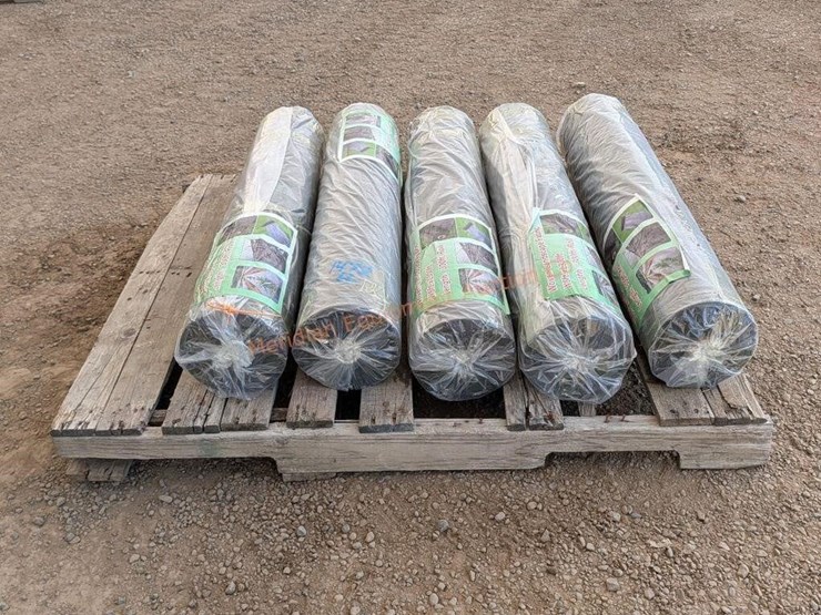 5--rolls-landscape-fabric-6'x300'-image-5
