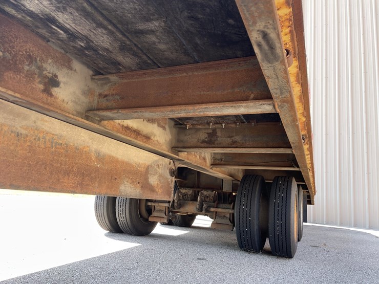 #1510-•-1992-24'-wisconsin-16-ton-tilt-bed-trailer-(has-wi-title)-image-33