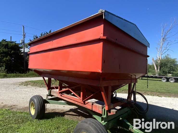 killbros-275-bu-seed-tender/gravity-wagon-w/hydraulic-auger-image-9