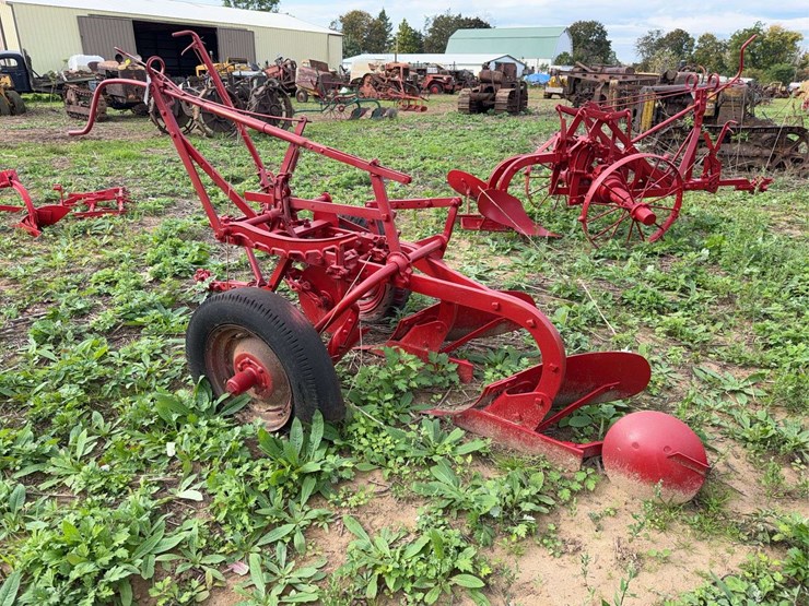 oliver-two-bottom-plow-image-3