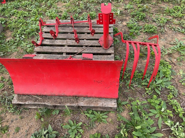 david-bradley-implements-image-1