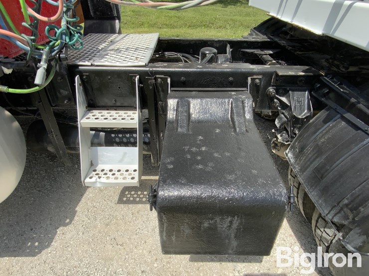 2008-kenworth-t300-s/a-truck-tractor-&-2010-maurer-28'-t/a-grain-trailer-image-19