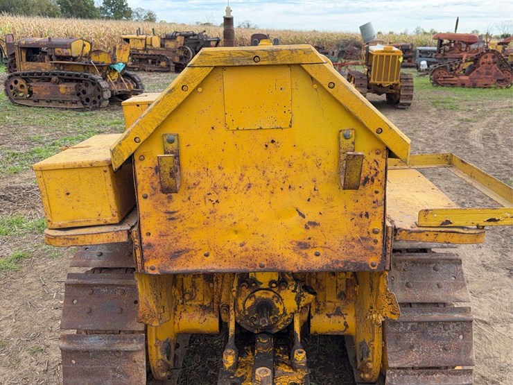caterpillar-twenty-eight-image-33