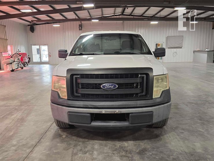 2014-ford-f150-xl-image-7