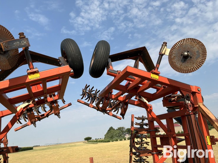richardson-ae-4-30-4-6x5-sweep-plow-w/sunflower-pickers-image-13