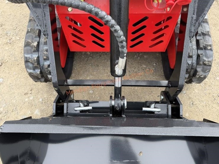 2026-sd-lanch-ssl60-mini-track-loader-image-16
