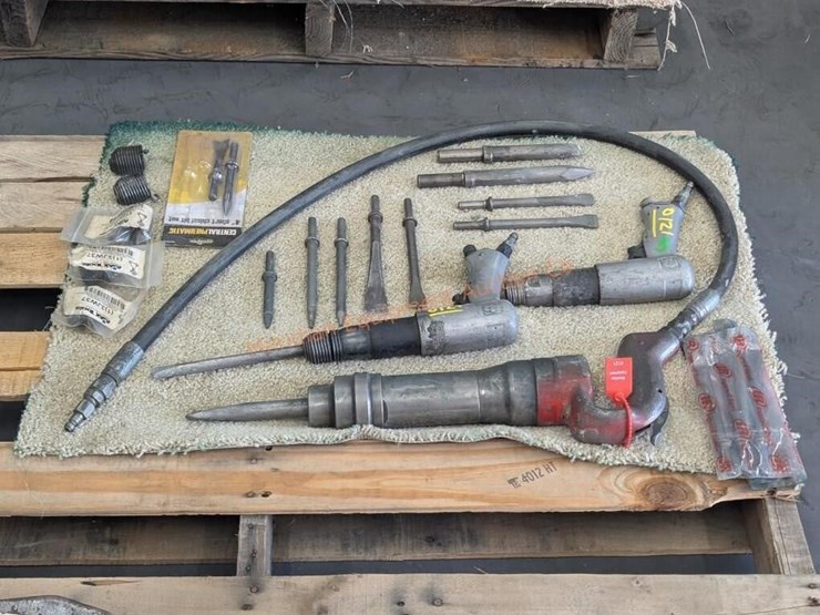 3--assorted-air-pneumatic-chisels-w/-accessories-image-3