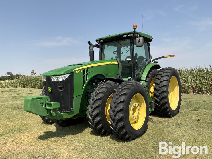 2013-john-deere-8310r-mfwd-tractor-image-1