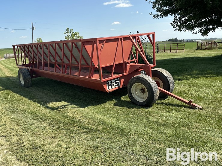 h-&-s-fws2a-hay-feeder-wagon-image-3
