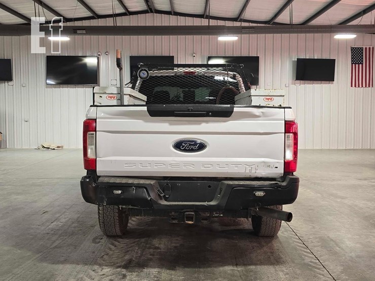 2017-ford-f250-sd-xl-image-8