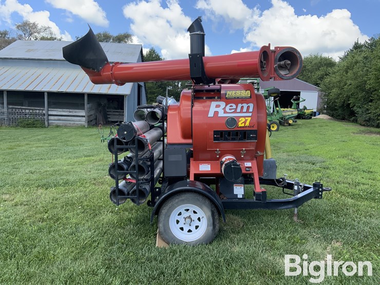 rem-2700-grain-vacuum-image-4