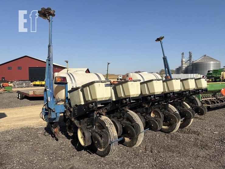 2000-kinze-2000-image-2