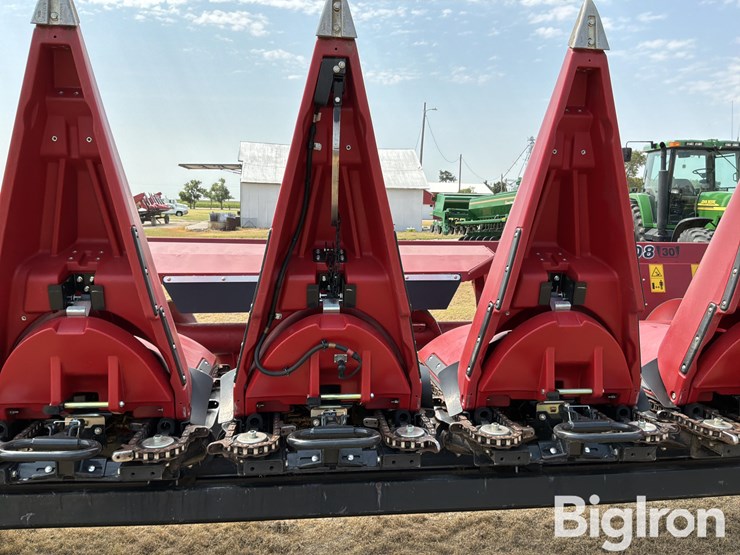 2023-case-ih-4408-8r30"-corn-head-w/header-trailer-image-17