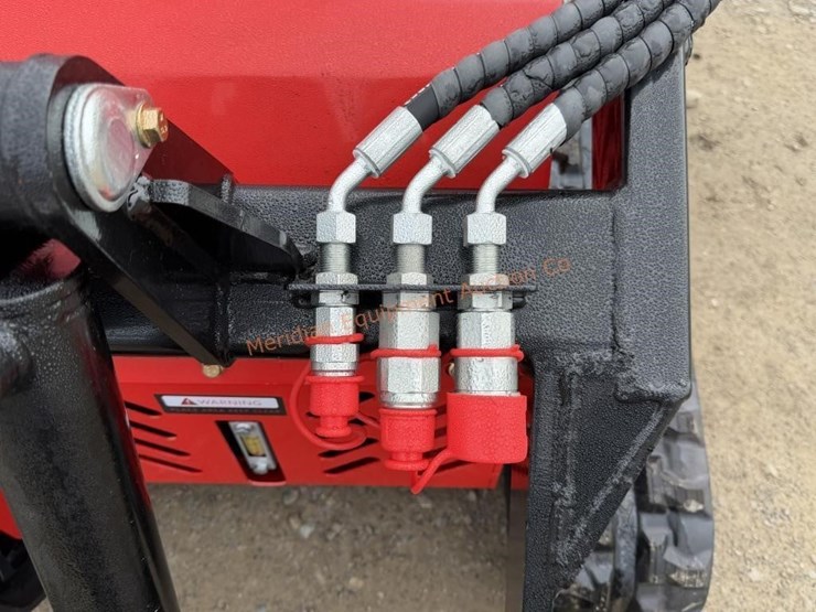 2026-sd-lanch-ssl60-mini-track-loader-image-15