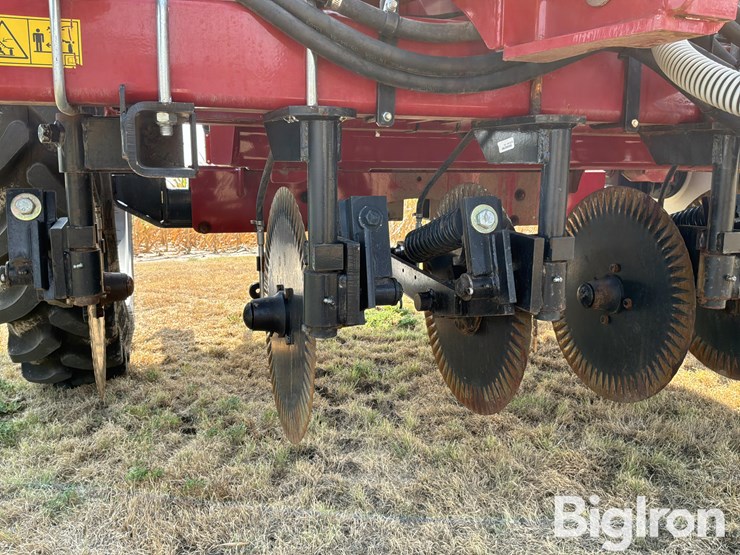 2023-case-ih-nutri-placer-2800-liquid-applicator-image-13