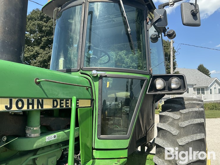 1981-john-deere-4240-2wd-tractor-image-13