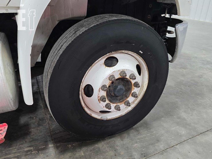 2015-international-durastar-4400-image-28