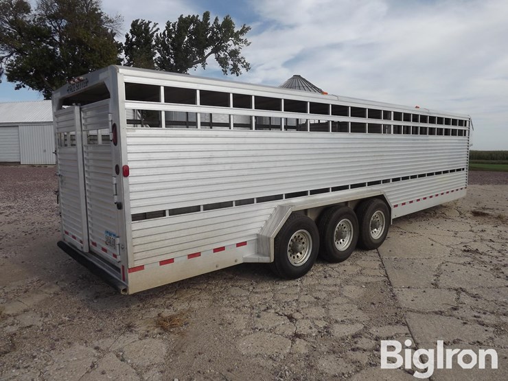 2004-k&o-mfg-pace-setter-tri/a-aluminum-livestock-trailer-image-5