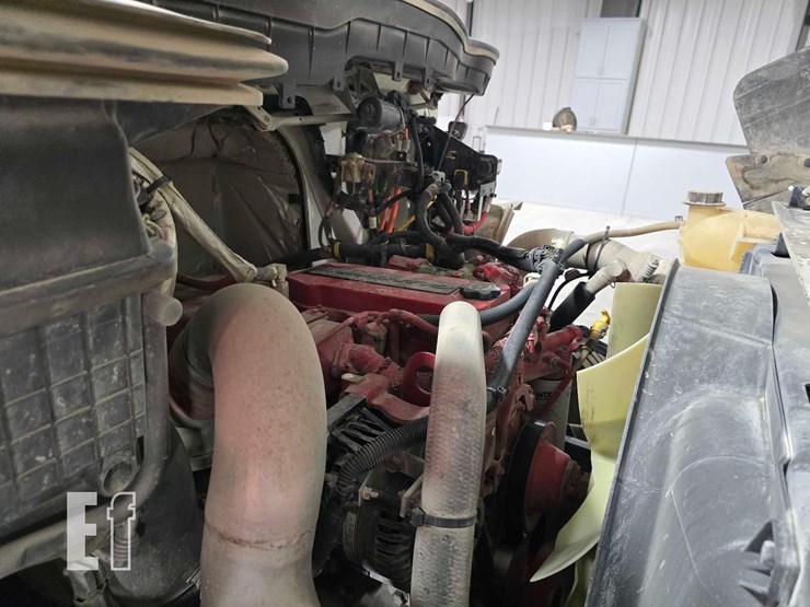 2016-international-durastar-4300-image-21