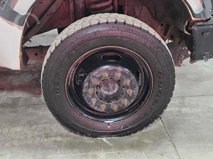 2009-ford-f550-sd-image-20
