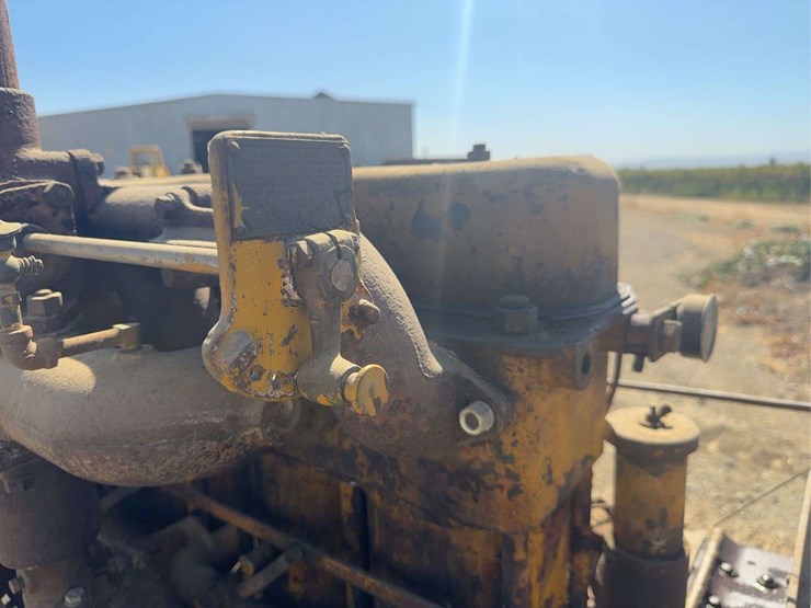 caterpillar-30-image-28