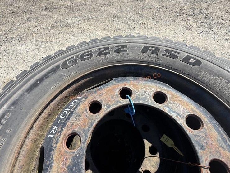 4--10r22.5-truck-tires-w/-rims-image-6