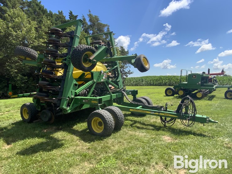 2007-john-deere-1990-30'-air-seeder-image-3