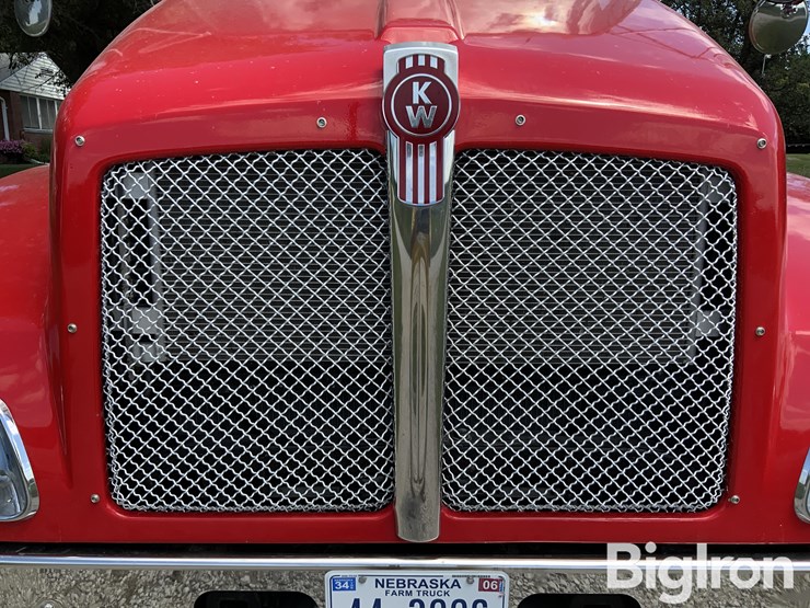 2008-kenworth-t300-s/a-truck-tractor-&-2010-maurer-28'-t/a-grain-trailer-image-11