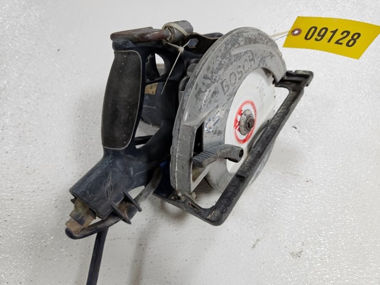 #9128-•-bosch-cs-20-7-1/4"-circular-saw-image-4