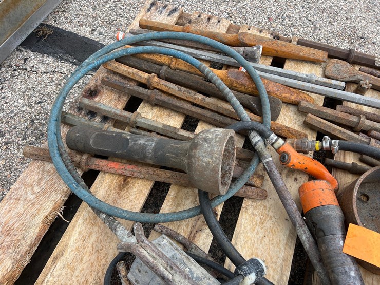 #2109-•-breaker-bits,-pneumatic-tools,-concrete-vibrator-motor,-rotary-barrel-pump,-and-more-image-7