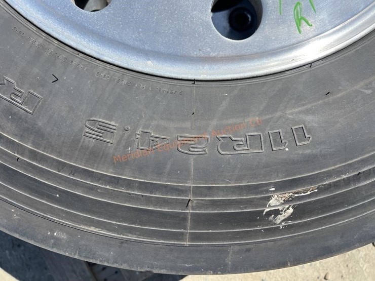 2-11r22.4-truck-tires-w/-aluminum-rims-image-3