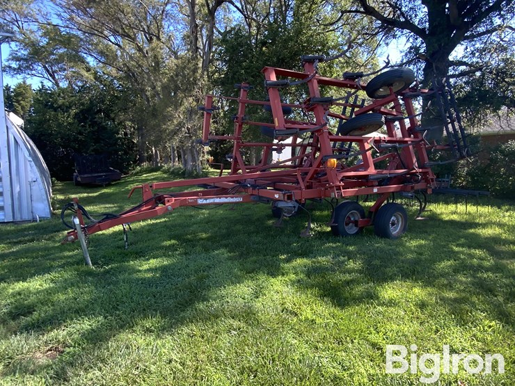 case-ih-4300fc-24'-vibra-shank-field-cultivator/harrow-image-1