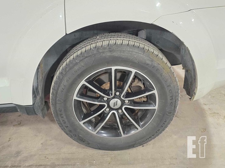 2018-dodge-journey-se-image-18
