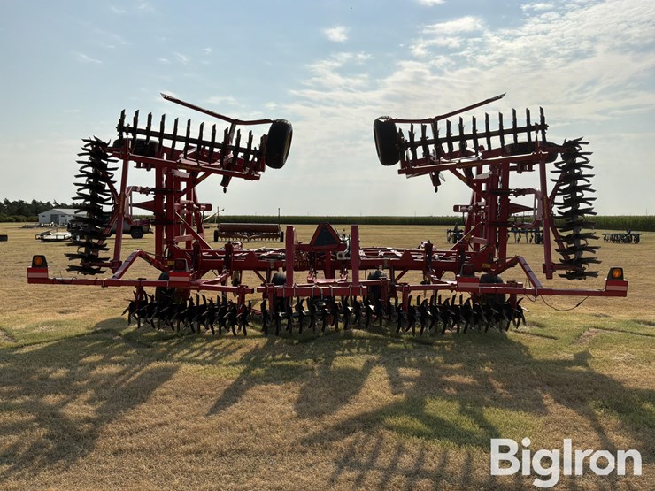 2017-sunflower-3372-7x6-sweep-plow-image-6