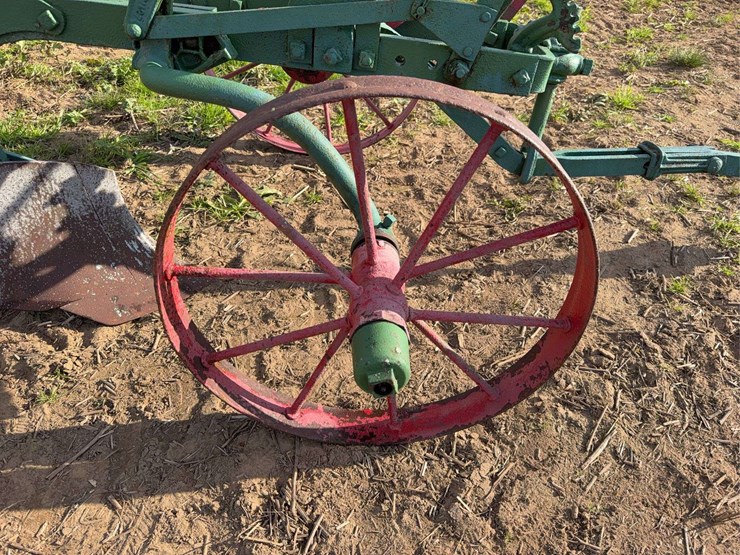 oliver-two-bottom-plow-image-21